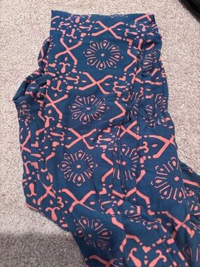3 for $22- - LuLaRoe Tall & Curvy Leggings